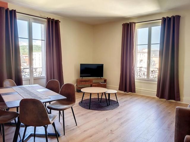 Vittel Spacieux 2 Pieces Renove - Confortable - Vue - 200 Metres Thermes Екстер'єр фото